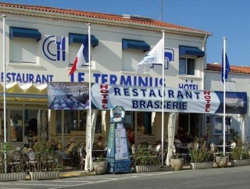 Logis Hotel Le Terminus Bourcefranc Εξωτερικό φωτογραφία